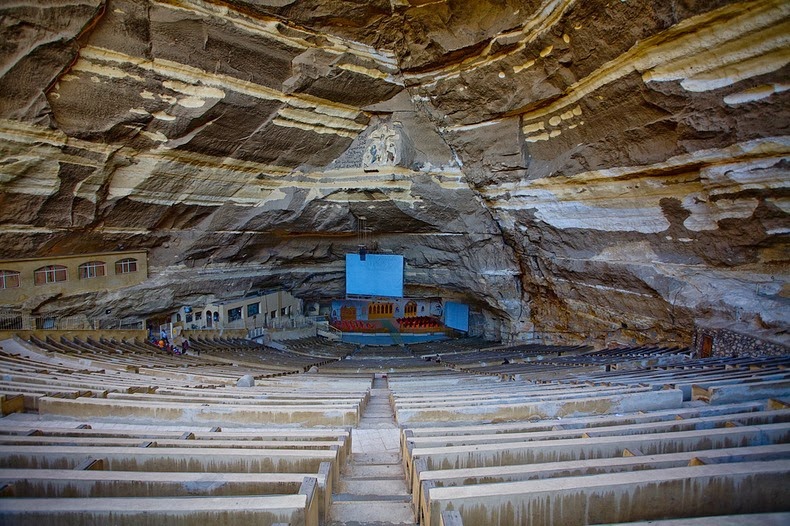  Amazing Egyptian Cave Churches are Carved Out of Solid Rock in Cairo
