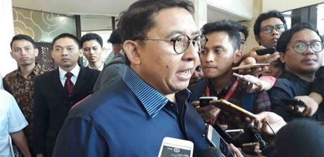 Emak Emak Ngamuk Kotak Suara Dipindah, Fadli Zon: Inilah Pemilu Terburuk Sepanjang Sejarah RI Emak Emak Ngamuk Kotak Suara Dipindah, Fadli Zon: Inilah Pemilu Terburuk Sepanjang Sejarah RI