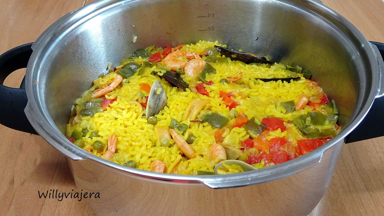 WILLYVIAJERA PURI Paella de marisco (En olla exprés)