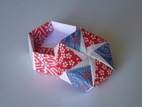 Origami Maniacs: Tomoko Fuse´s Origami Hexagonal Box by ... origami boxes tomoko fuse s 