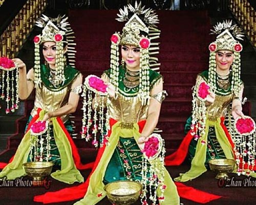 Tari Baksa Kembang Tari Tradisional Kalimantan Selatan Media Pendidikan