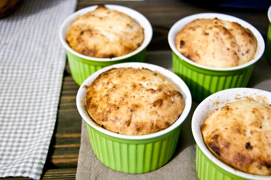 запеканка суфле из творога. запеканка в маленьких формочках. творожная запеканка пп. творожная запеканка в духовке в формочках. творожная запеканка в силиконовой форме.