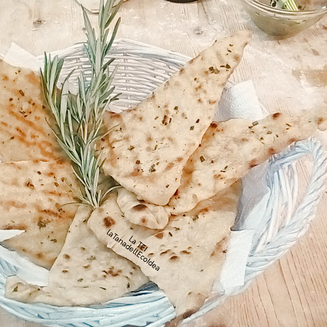 Focacce al rosmarino veloci in padella