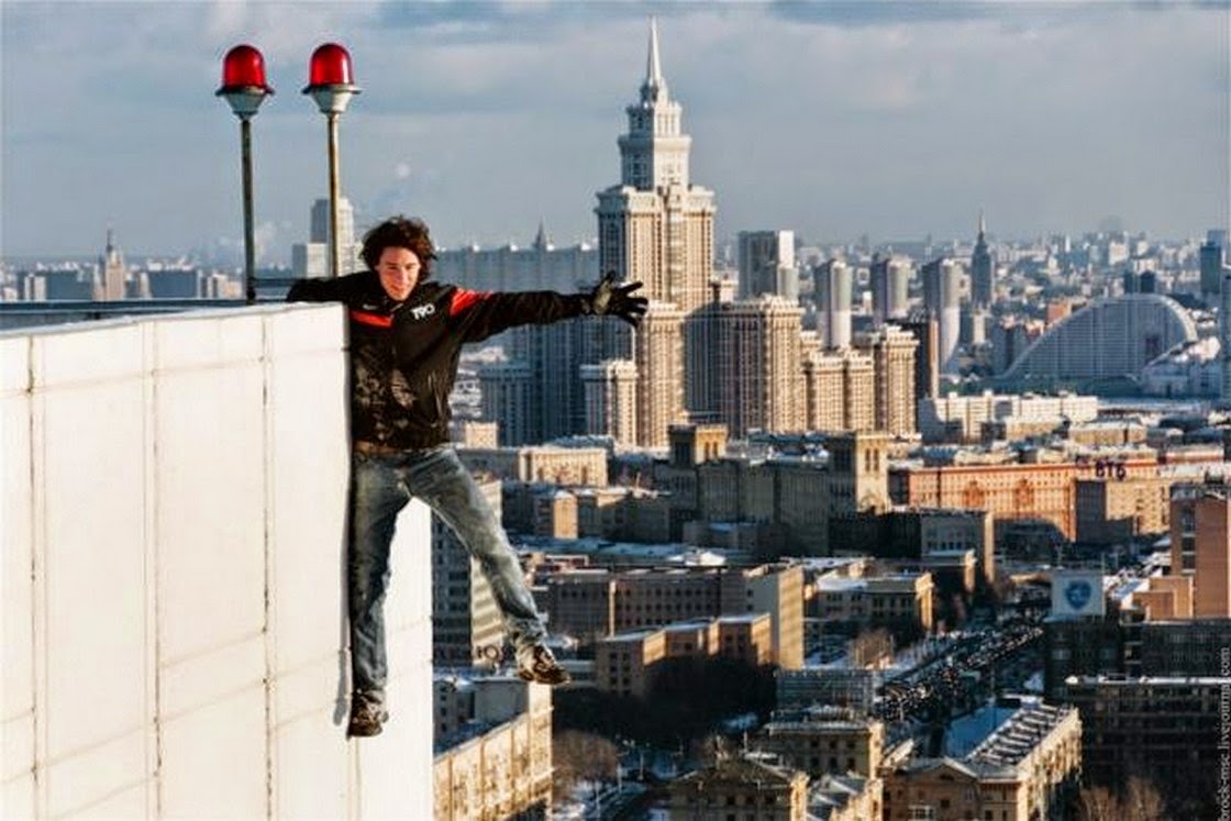 Chuck #39 s Fun Page 2: Fear of heights Acrophobia (18 photos) Chuck #39 s Fun Page 2: Fear of heights Acrophobia (18 photos)
