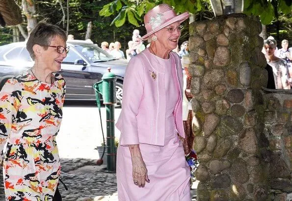 Queen Margrethe visited Hvidsten town to attend the memorial service of the resistance group Hvidsten Group