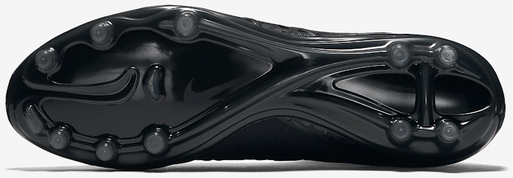 Nike HYPERVENOM PHANTOM III DF SG PRO AC (899982