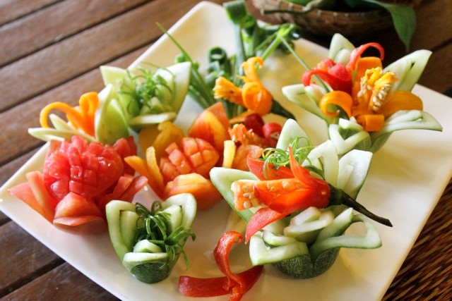 Fruit and Vegetable Carving
