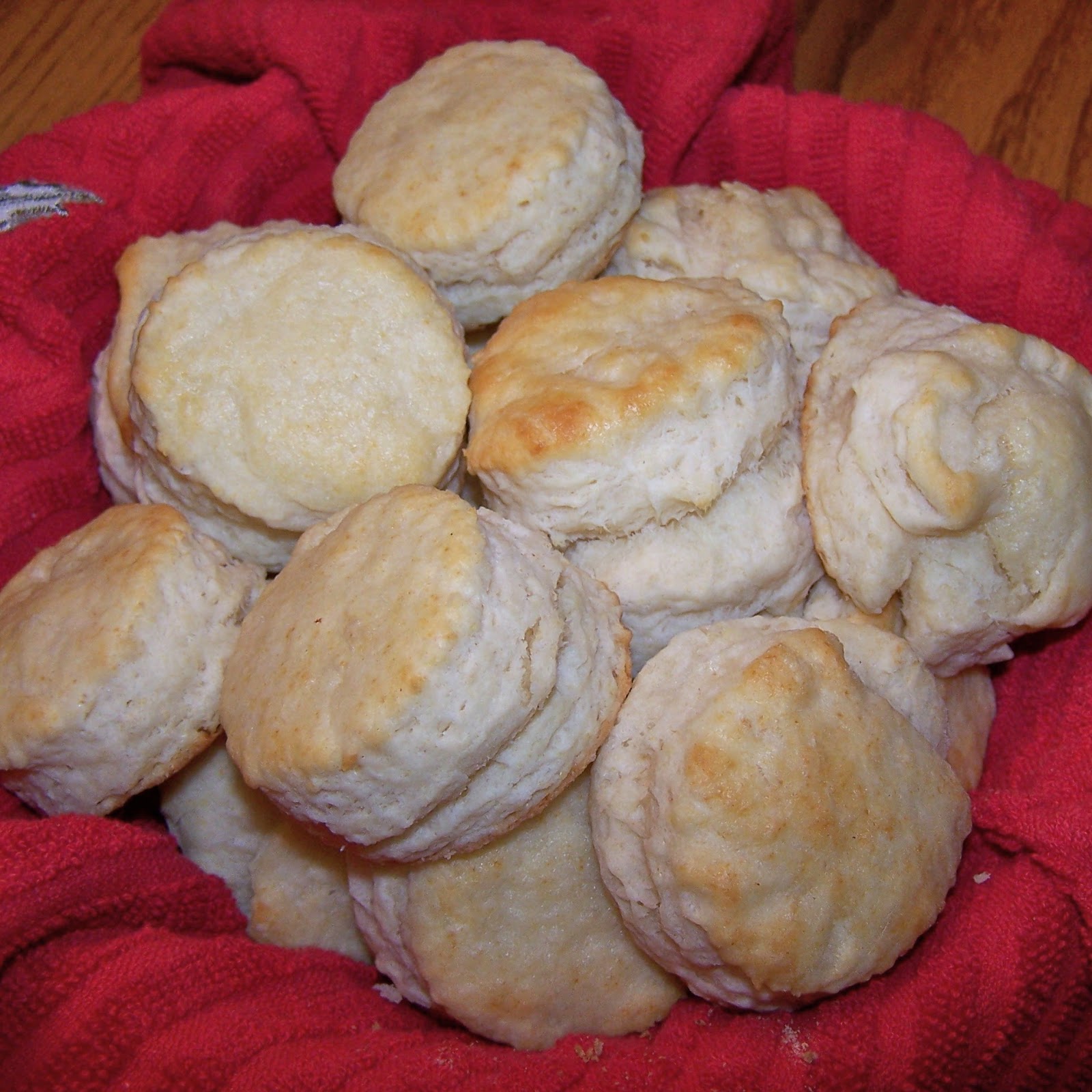 Heather's Recipes: Buttermilk Biscuits