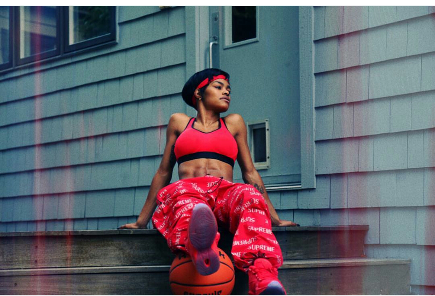 мелек рэперша. Hood2hood репер. Becky g 2022. негритянка танцует. клипы девушки рэперы.