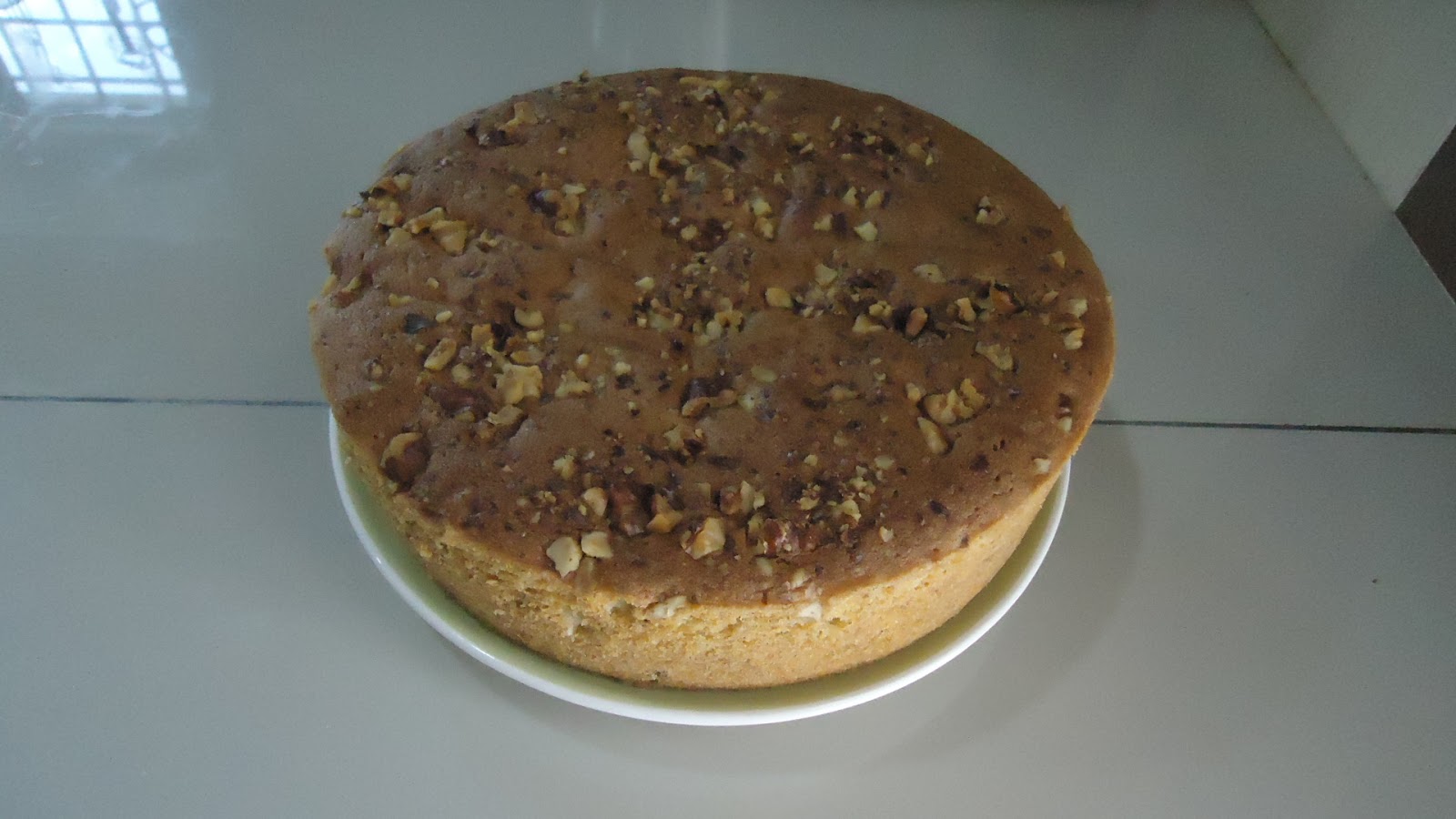 Zara ♥ Baking WALNUT BUTTER CAKE...