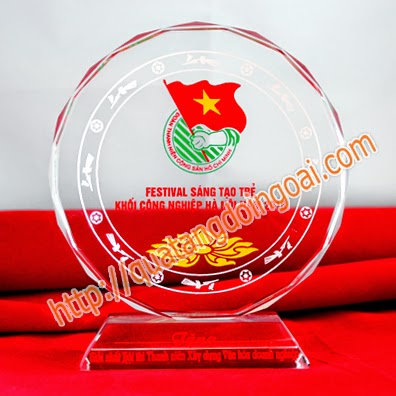 [Image: Bán+biểu+trưng+pha+lê.jpg]