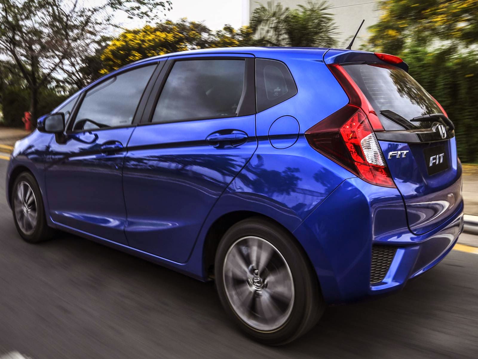Autos Brasil Nova geração do Honda Fit é lançada partindo de R 49.900