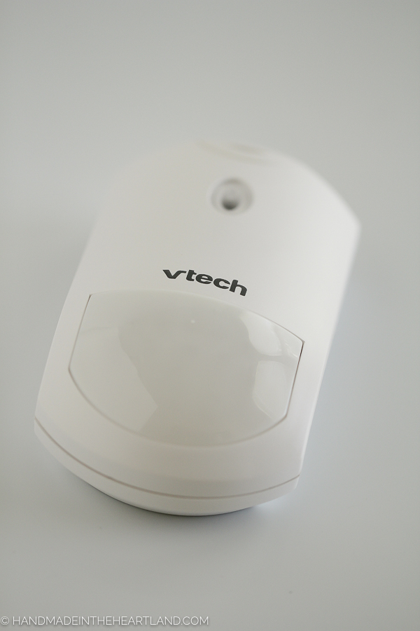 VTech Safe & Sound Baby Monitor with Motion Sensors Motion Sensor Baby Monitor for Toddlers