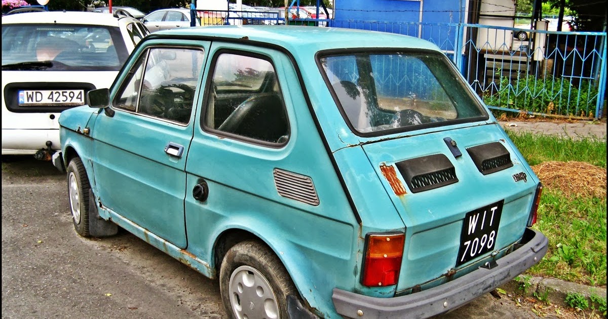 Pobliska Ulica Z Archiwów 1976 Polski Fiat 126p ST