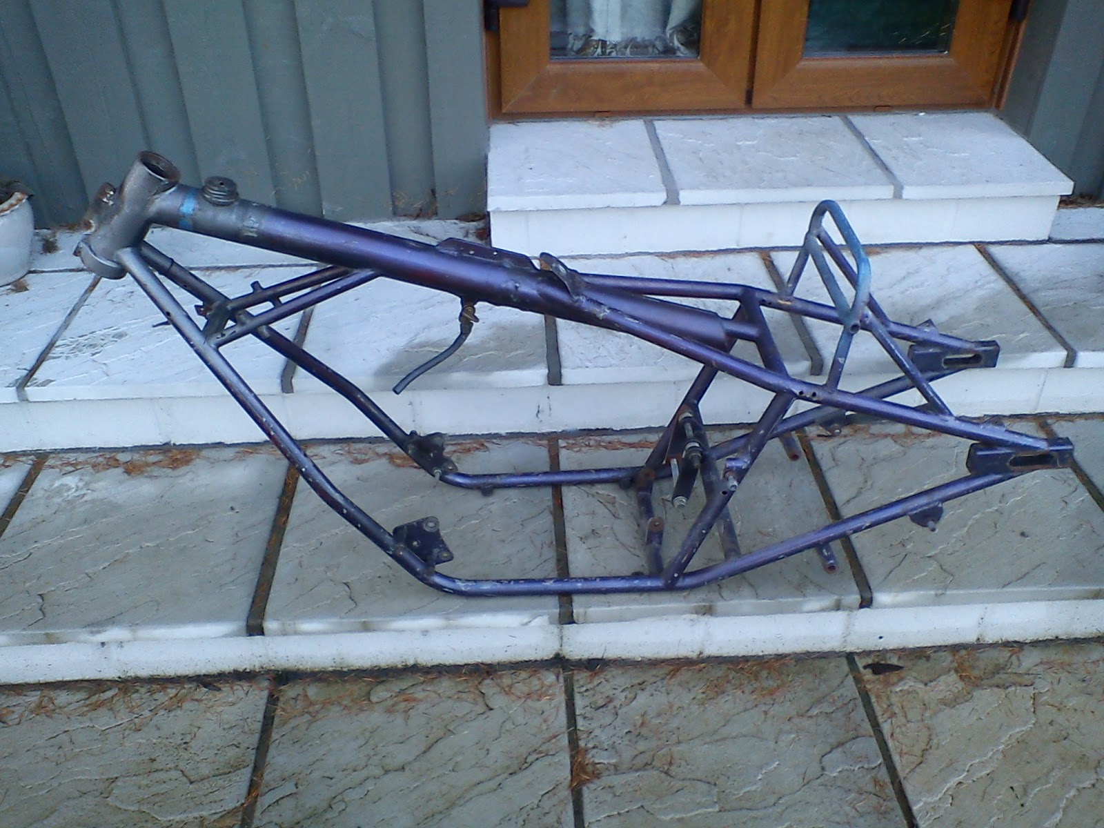 EAT THE RICH UK DRAG BIKE FRAME