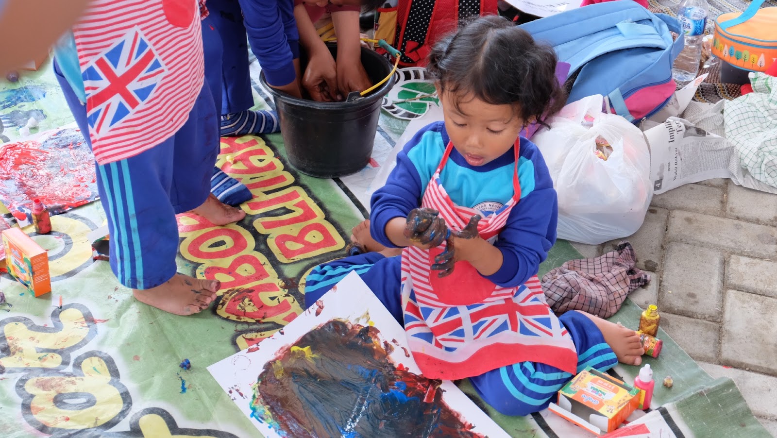 Memilih Mainan yang Tepat untuk Anak Sesuai Usianya - Psikologi Pendidikan