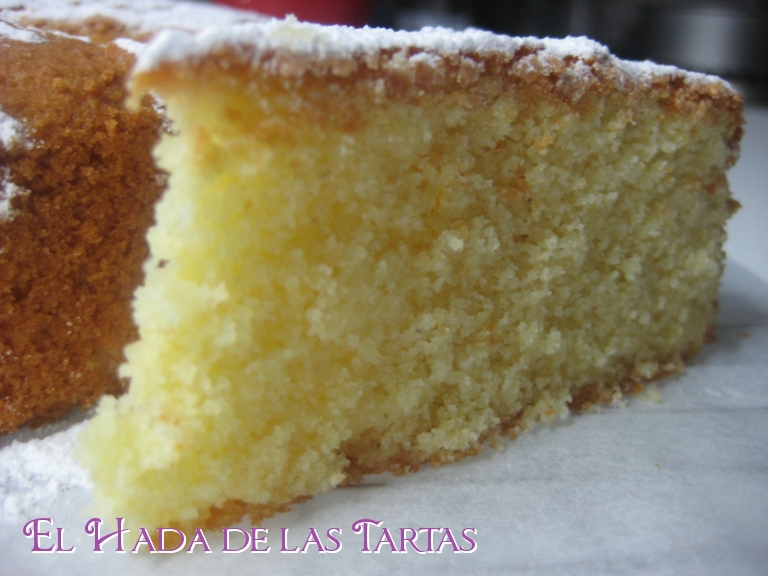 BIZCOCHO MARROQUÍ DE NARANJA Y ALMENDRA