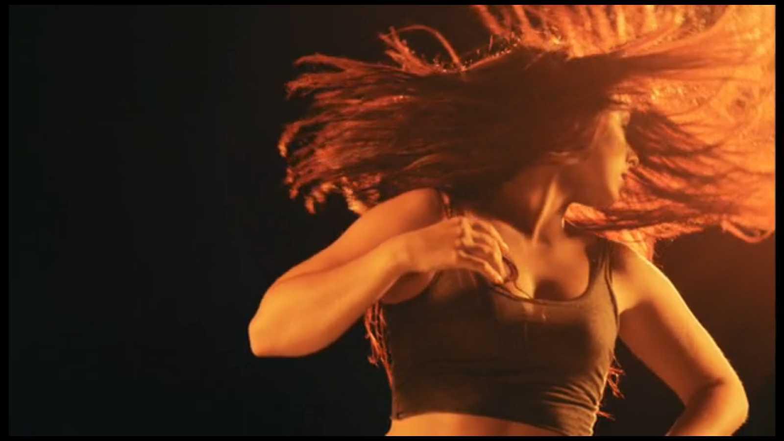 HANNAH GOGGIN: Professional Acrobat/Dancer/Actress/Model/Choreographer