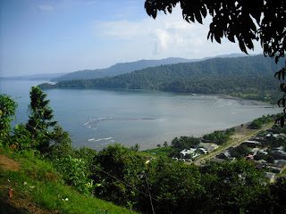 Bahía Solano from the standard 'Virgin Mary viewpoint' - just about every Latin American town has one, but the view mightn't be as good as this Bahía Solano from a high
