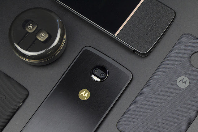 Motorola to begin rolling out the Android Oreo Update to Moto Z2 Force in a few weeks