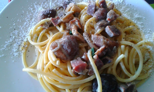 vermicelli ai funghi e capocollo con crema di formaggi !!