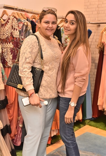 Niharika Malhotra + Vibhuti Anand Niharika Malhotra + Vibhuti Anand