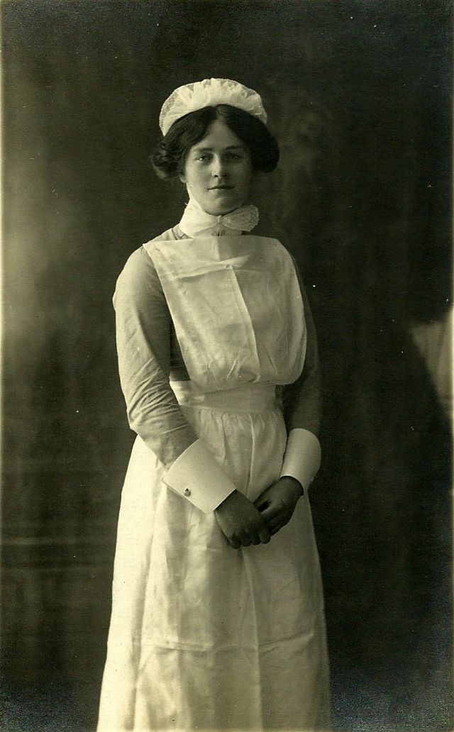 Elegant Photos of Nurses From Edwardian Era Vintage Everyday