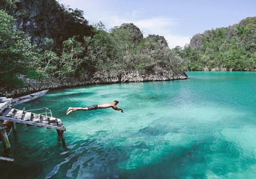 keindahan wisata raja ampat paket wisata raja ampat papua