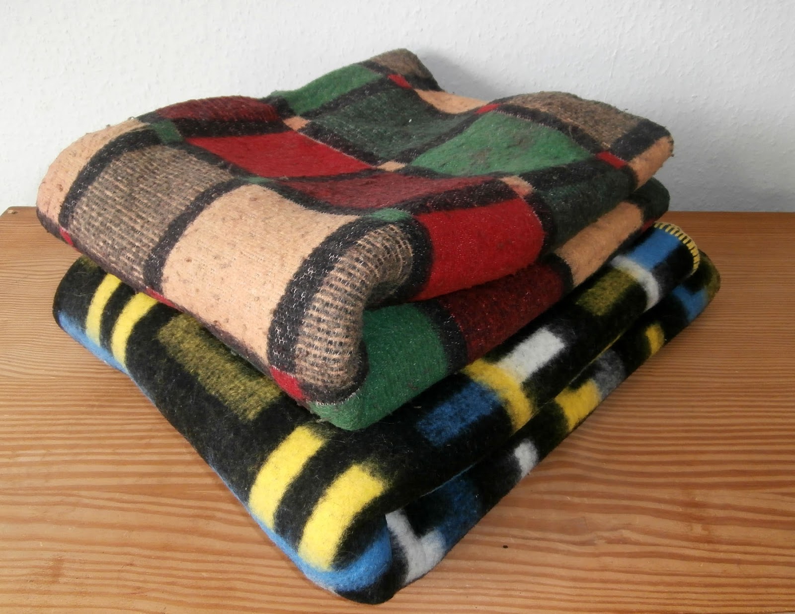 Vintage Retro Blankets Museum Blankets from the '50s, '60s and '70s