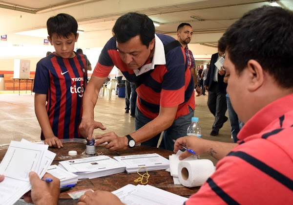 Oficial: Cerro Porteño, Raúl Zapag nuevo presidente