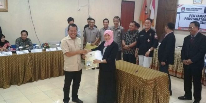 KPU Provinsi Lampung Menyatakan Berkas Arinal - Nunik Sudah Lengkap