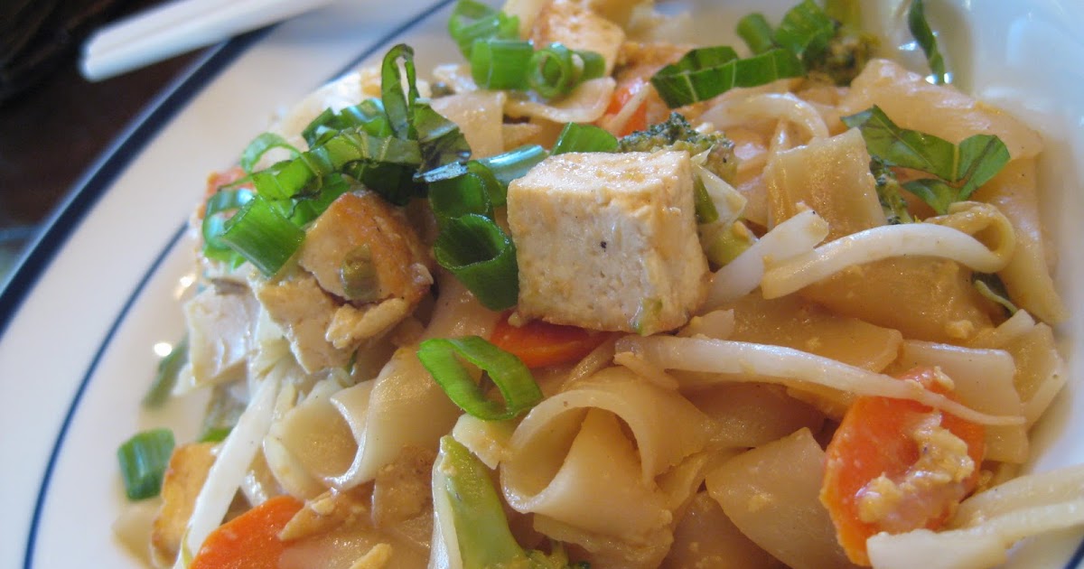 sweet-peas-and-pumpkins-homemade-pad-thai
