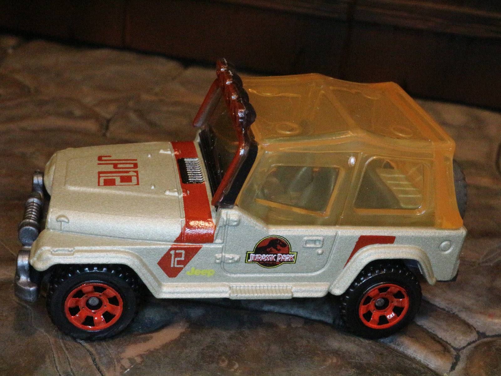 Action Figure Barbecue: Toy Review: '93 Jeep Wrangler #12 from Matchbox  Jurassic World: Legacy Collection by Mattel