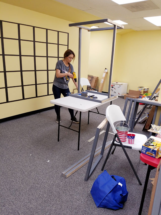 DIY - A Simple Office Desk - Remodelando la Casa