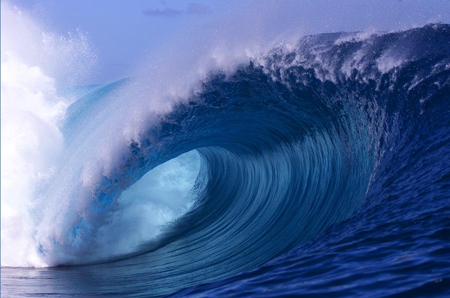 The Rigth vs Teahupoo | Surf-Waves World