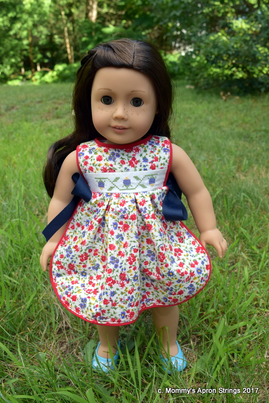 Mommy's Apron Strings: Linny's Pinny on American Girl!