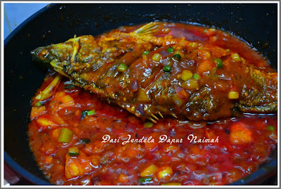 JENDELA DAPUR NAIMAH: Siakap 3 Rasa