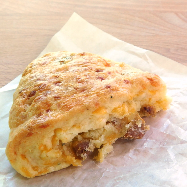 37 Cooks Sausage Cheese Scones
