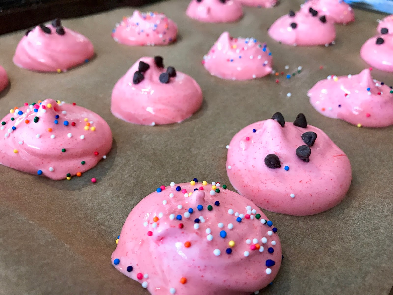 Strawberry Meringue Cookies (made with Jello!)