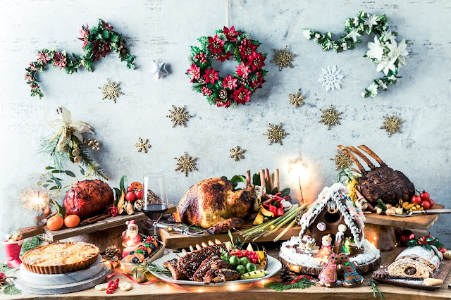 Adv ~ A Festive Tale at One Farrer - JtheJon