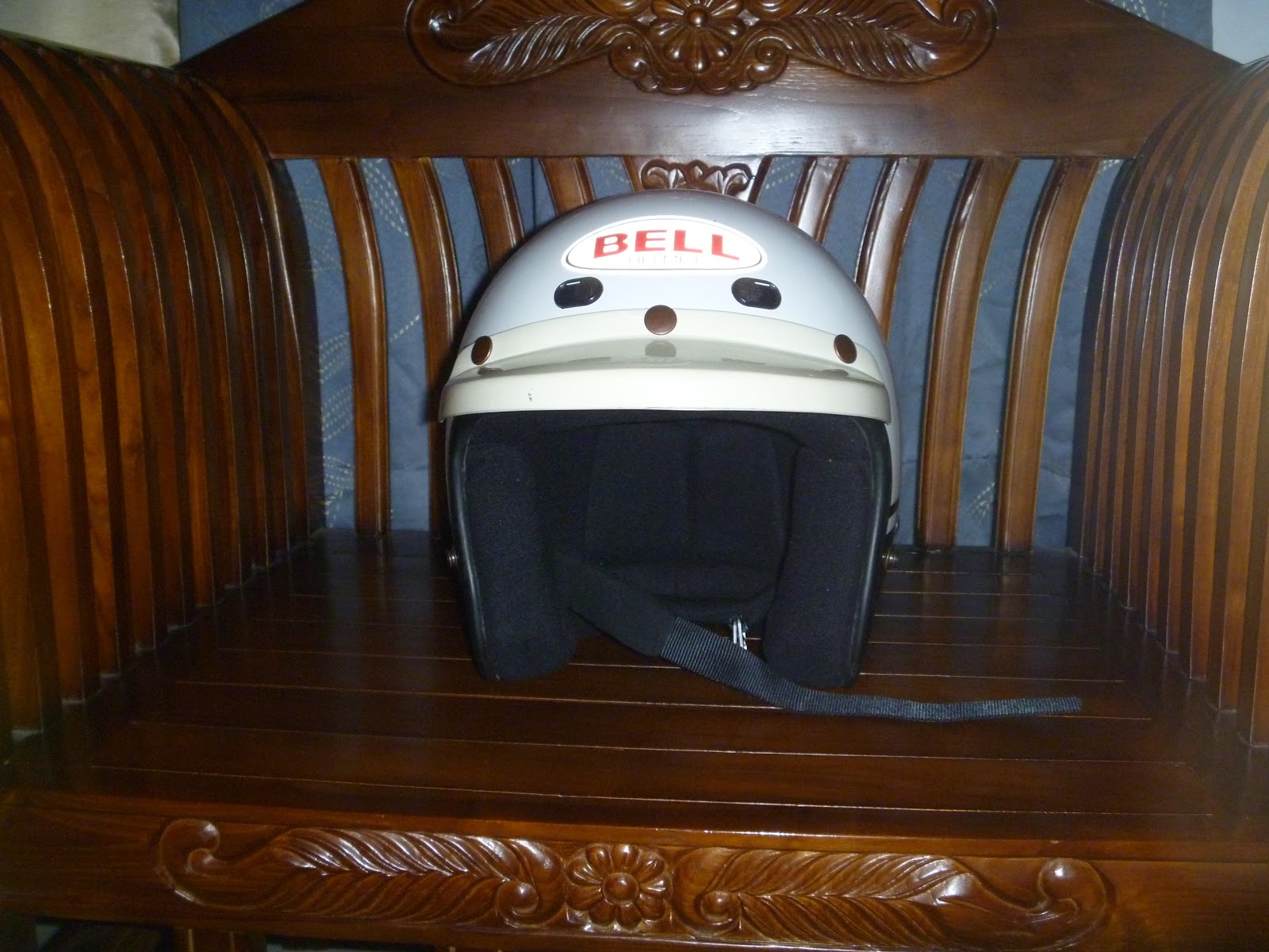 rzlbundle helmet bell mag ltd white black rare