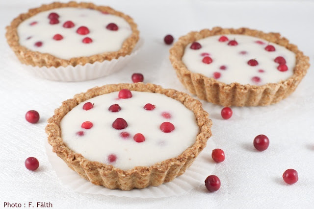 Tartelettes aux airelles rouges et à l'amande douce