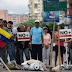 Trancan vías en Venezuela en contra de propuesta de Constituyente