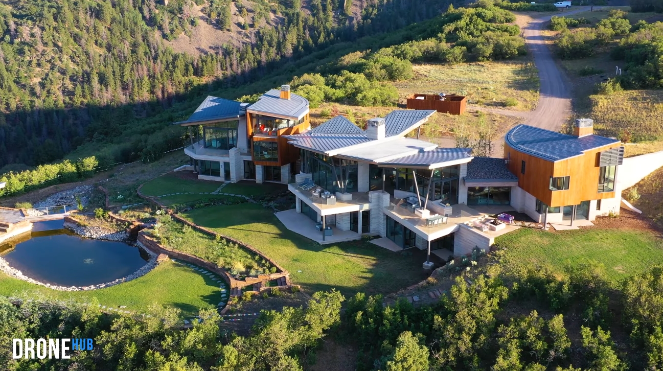 55 Photos vs. Luxury Modern Telluride Colorado Mountain Estate Interior Design Tour