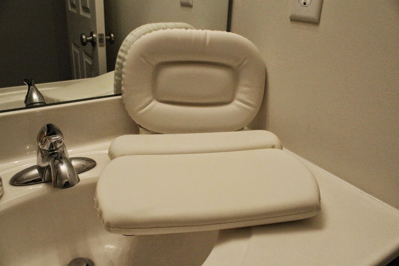 Migrainista 5 MustHaves For A Relaxing Bath