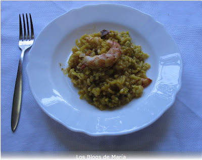 Paella de gambones