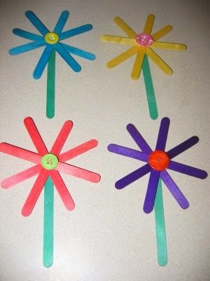 http://easypreschoolcraft.blogspot.ca/2012/03/easy-craft-stick-flower-craft.html