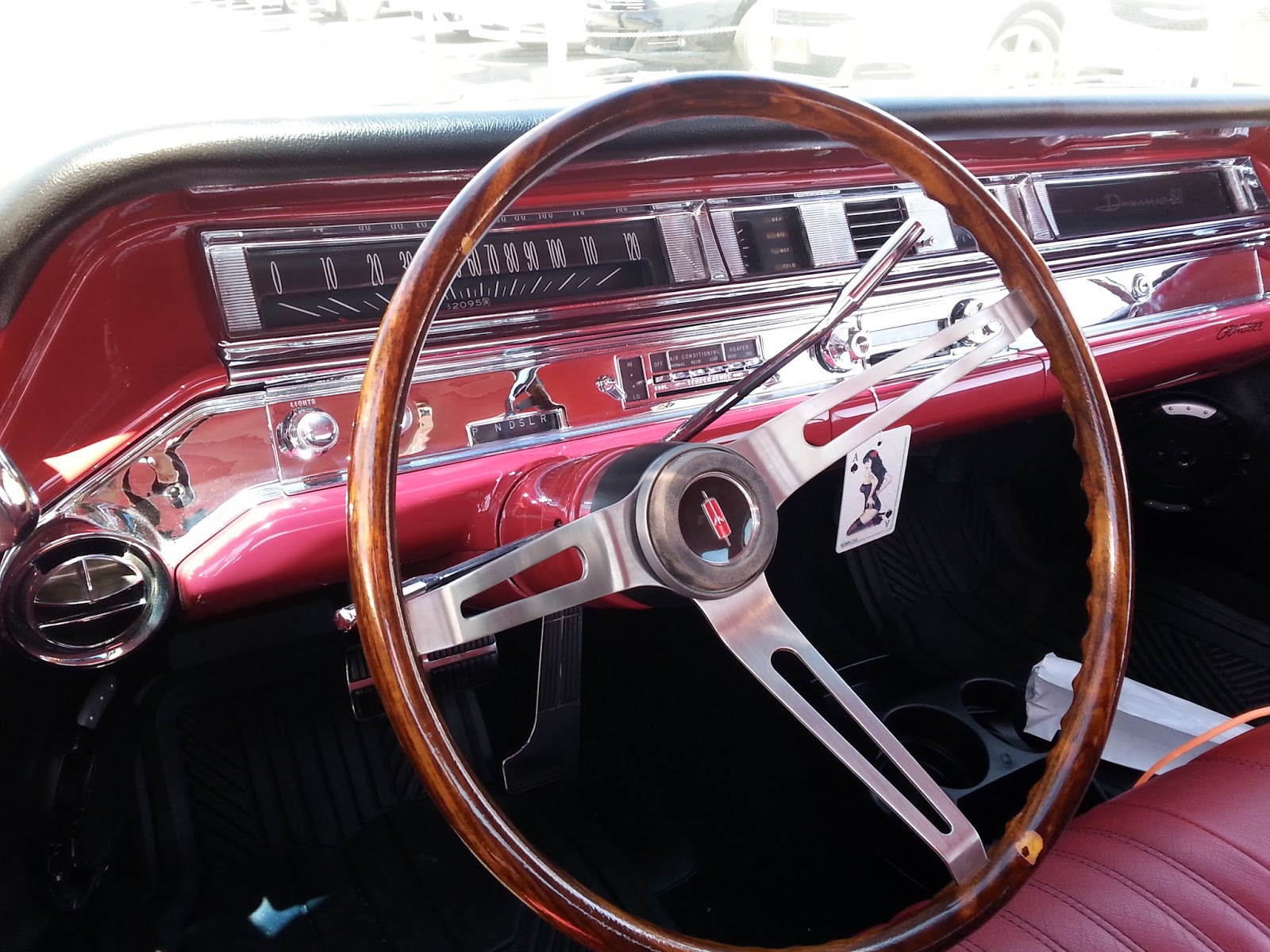 руль волга 24. белый руль газ 24. руль газ 24. газ-24 волга руль 1986 года. руль газ 2401.