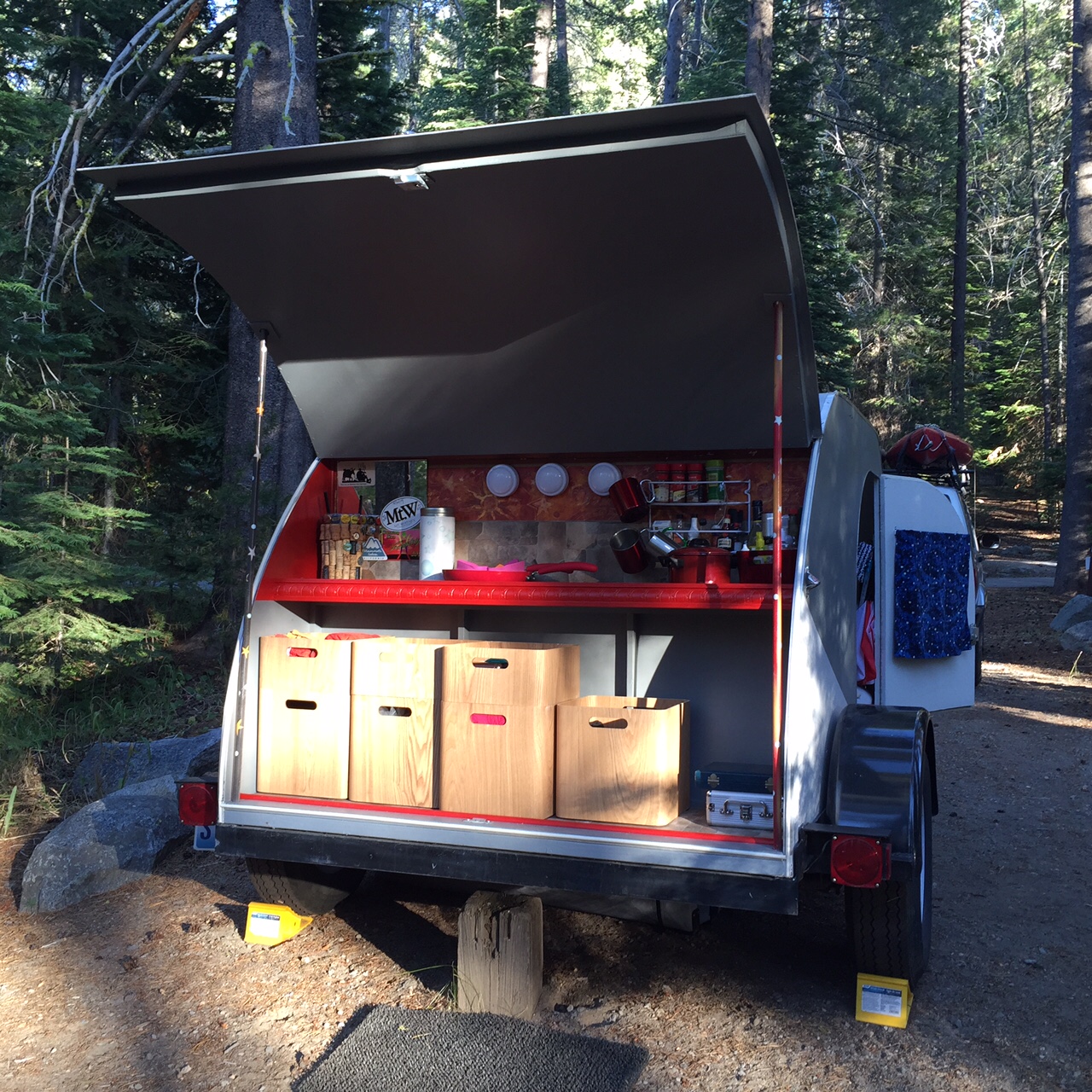 Tiny Yellow Teardrop: Teardrop Trailer Systems and Modules