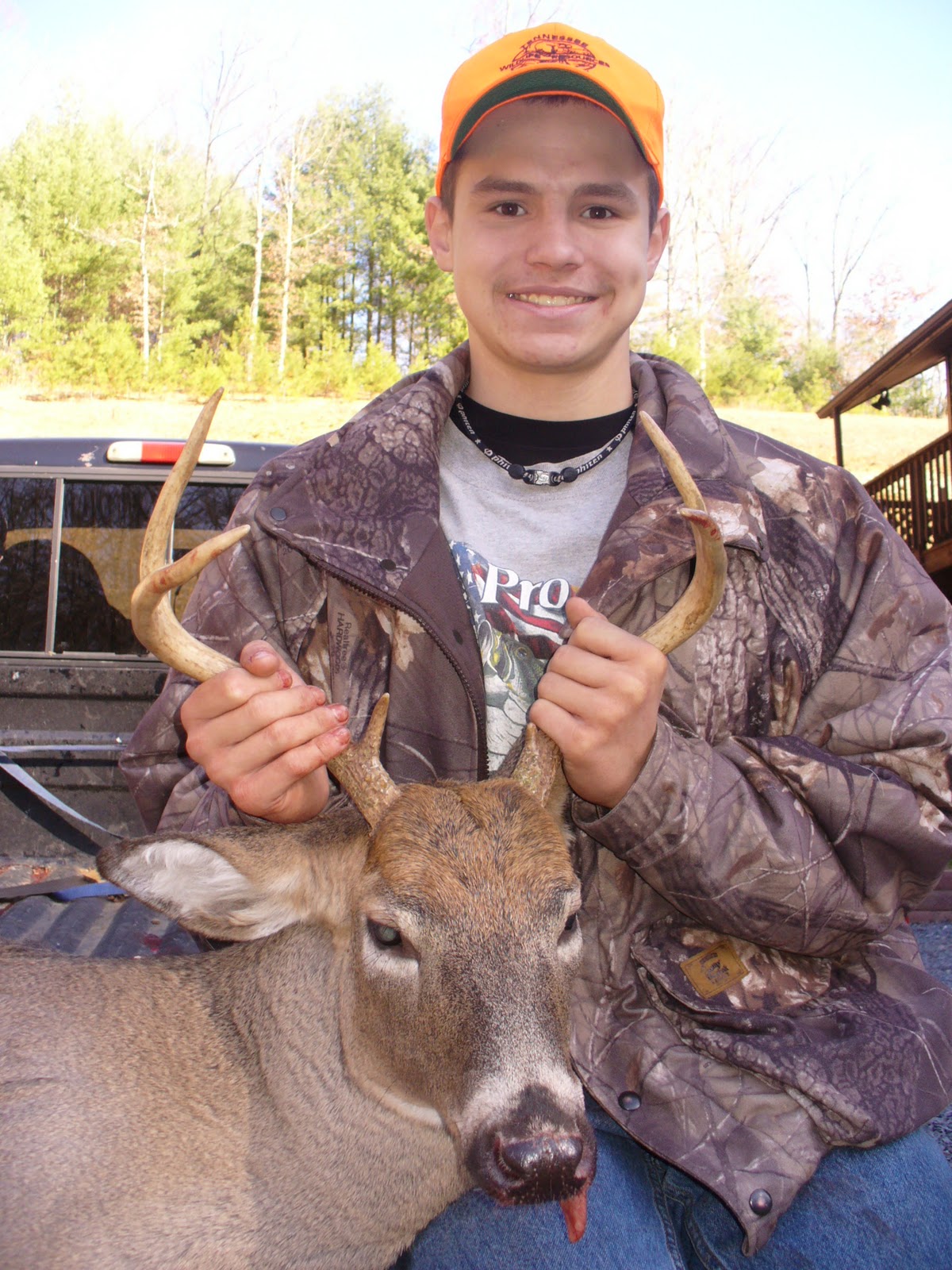 God is good !: Jacob's 6 point buck :)